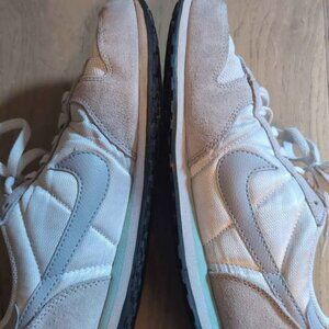Nike sneakers, size 9.5